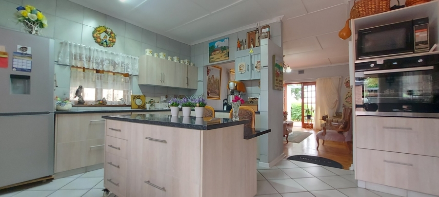 3 Bedroom Property for Sale in Albertinia Western Cape